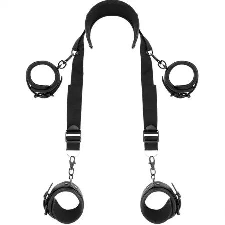 FETISH SUBMISSIVE - POSITION MAÎTRE AVEC 4 MENOTTES DOUBLÉES DE NOPRÈNE