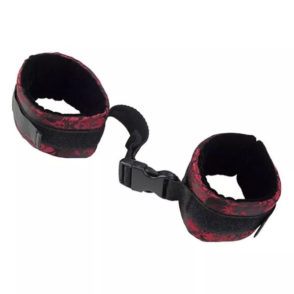 CALEXOTICS - SCANDAL MENOTTES DE CONTR�LE DES
